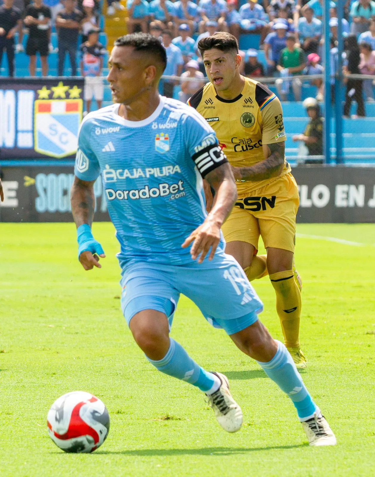 Foto de Yoshimar Yotún